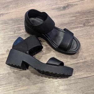 Black Chunky Urban Outfitters Sandals